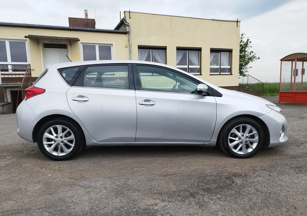 Toyota Auris cena 29900 przebieg: 171300, rok produkcji 2013 z Poniec małe 172